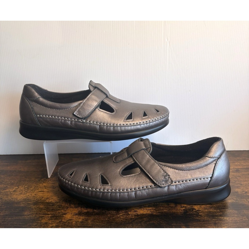 SAS Roamer Slip on‎ Loafer Womens Sz 11N Silver Metallic Leather Tripad Comfort